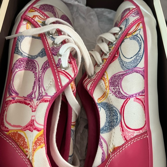 Women’s COACH sneakers - Picture 2 of 5